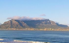 Oceanview Apartment -- Stunning View Of Table Mountain & Atlantic Ocean